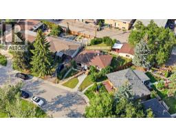 20 Rossburn Crescent SW - photo 32