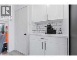 20 Rossburn Crescent SW - photo 12