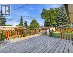 20 Rossburn Crescent SW - photo 25