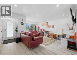 20 Rossburn Crescent SW - photo 4