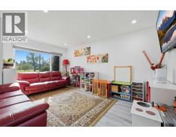 20 Rossburn Crescent SW - photo 5
