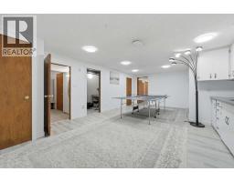 20 Rossburn Crescent SW - photo 19