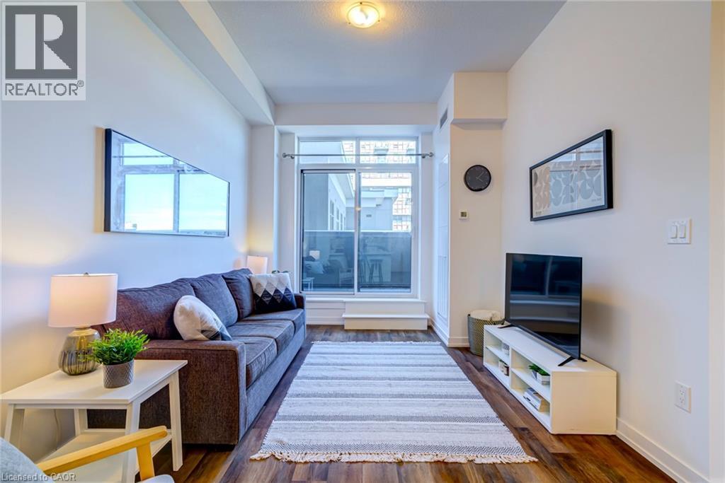 450 Dundas Street East — photo 3