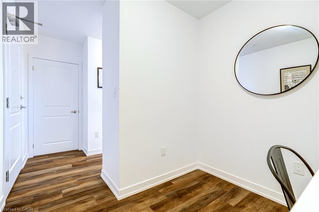 450 Dundas Street East — photo 18