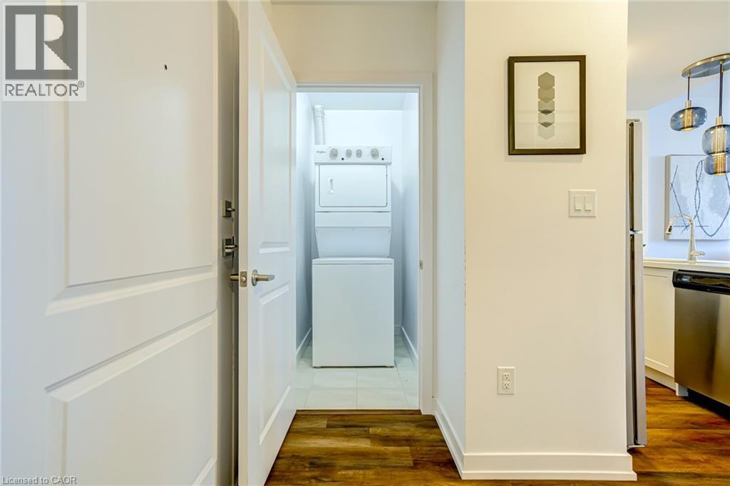 450 Dundas Street East — photo 20