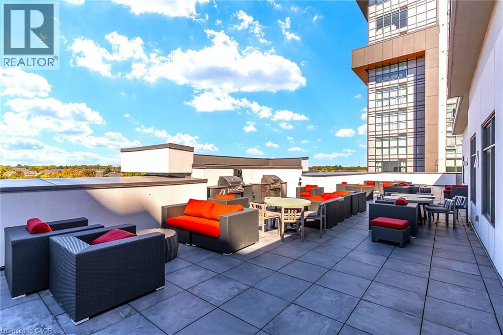 450 Dundas Street East — photo 26