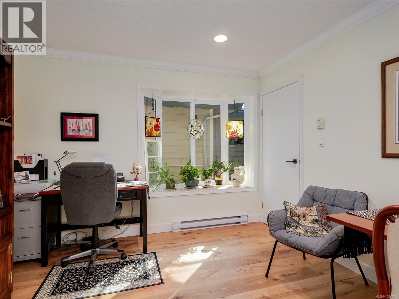 901 2829 Arbutus Rd, Saanich - Image 1