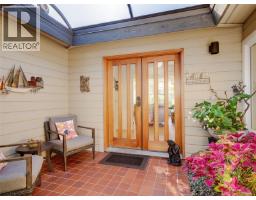 901 2829 Arbutus Rd, Saanich, BC V8N5X5 Photo 22
