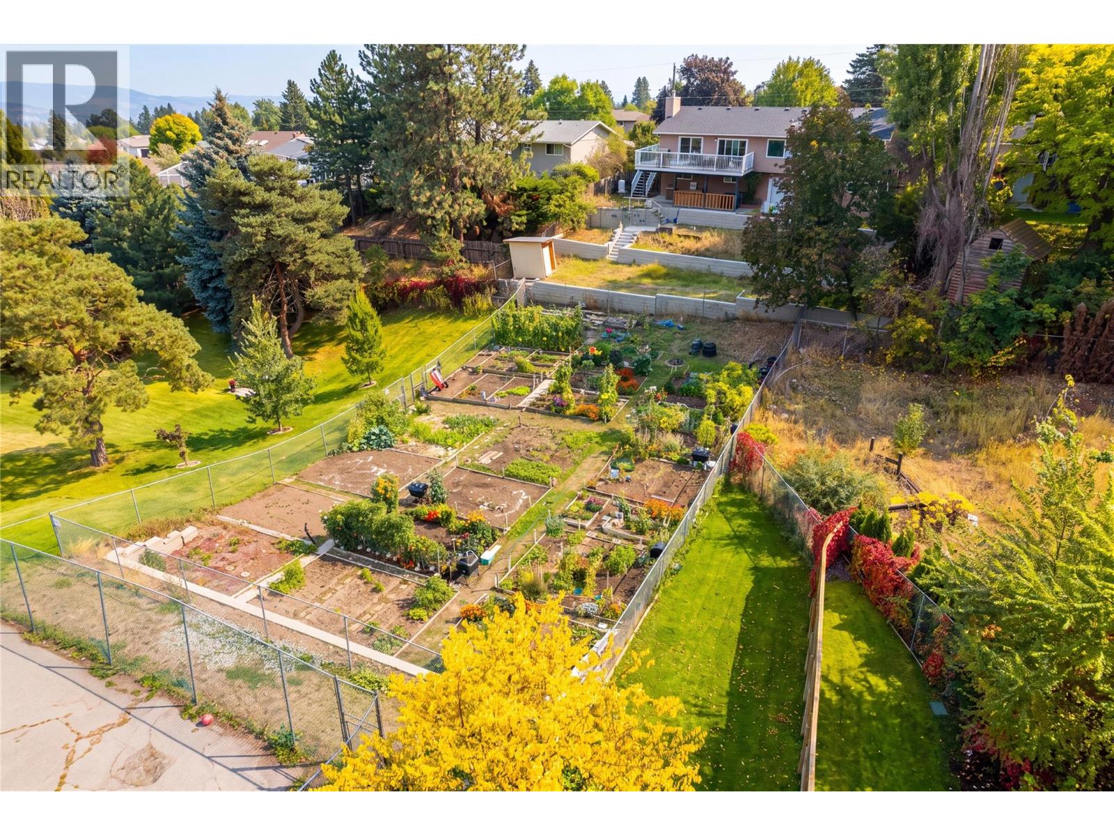 #75 137 McGill Road - 31
