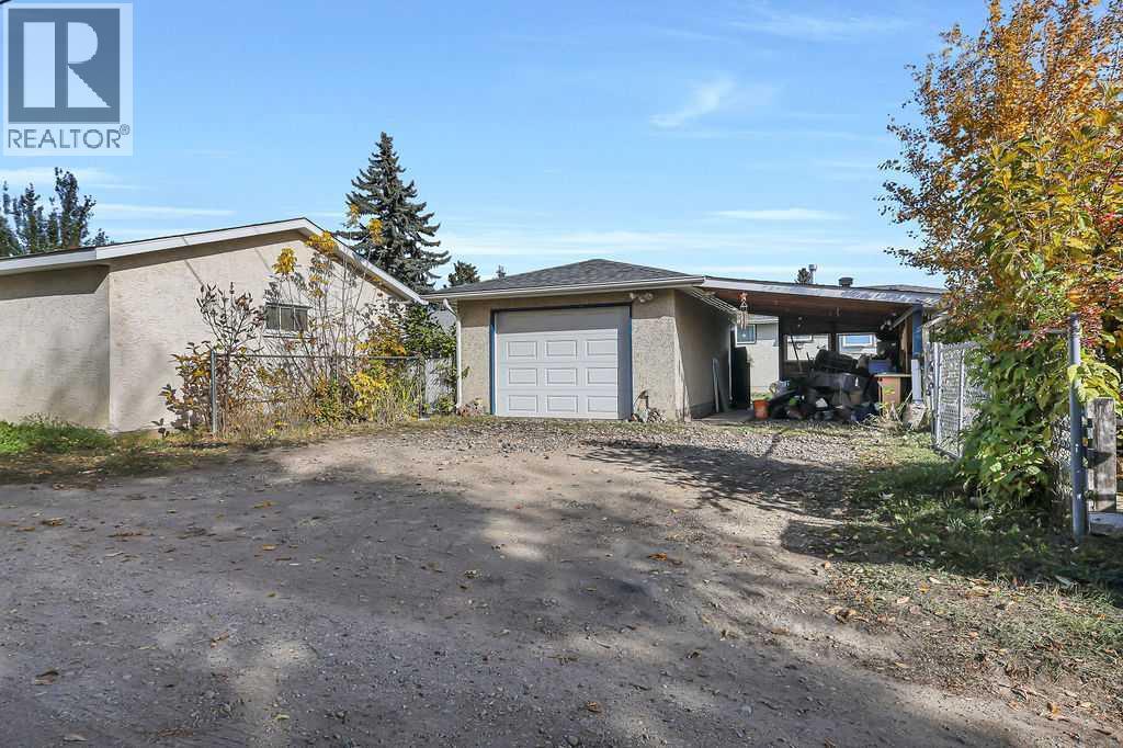 Listing photo – 5912 West Park Crescent, Red Deer