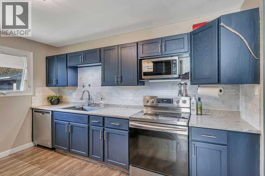 Listing photo – 5912 West Park Crescent, Red Deer