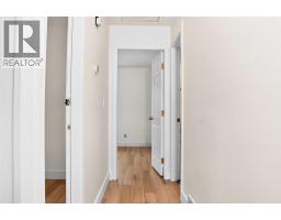 Primary Bedroom - 478 Malahat Place, Kamloops, BC V2E2M8 Photo 12