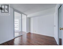 1810 - 10 Yonge Street, Toronto, ON M5E1R4 Photo 11