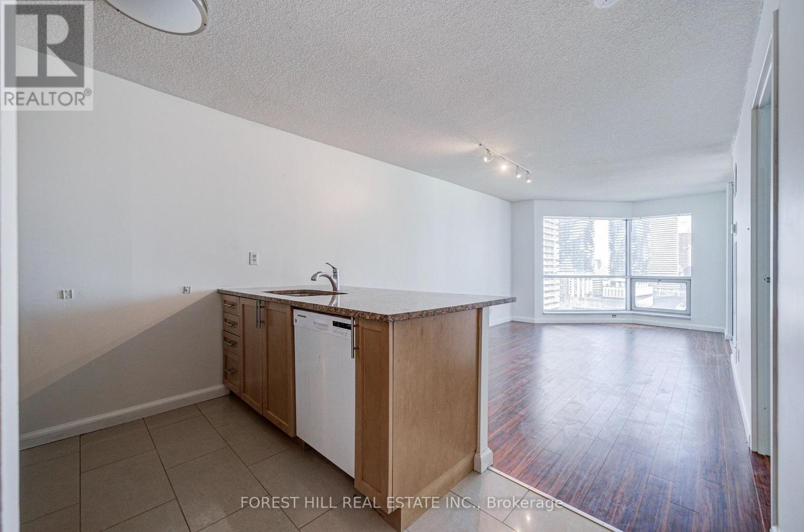 1810 - 10 YONGE STREET, Toronto (Waterfront Communities)