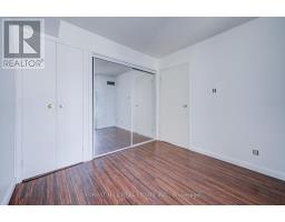 1810 - 10 Yonge Street, Toronto, ON M5E1R4 Photo 9