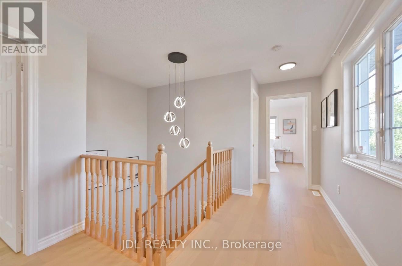 21 IRON HORSE AVENUE - 12