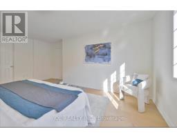 21 Iron Horse Avenue, Richmond Hill, ON L4B4H2 Photo 14