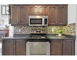 8 - 400 Stonehenge Drive, Hamilton, ON L9K0A2 Photo 12