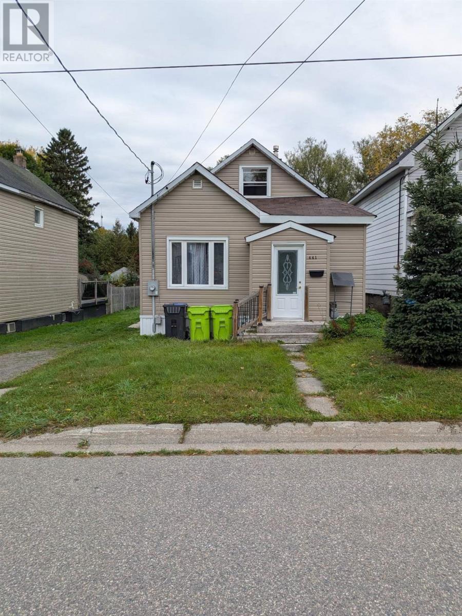 441 Charles ST - 1