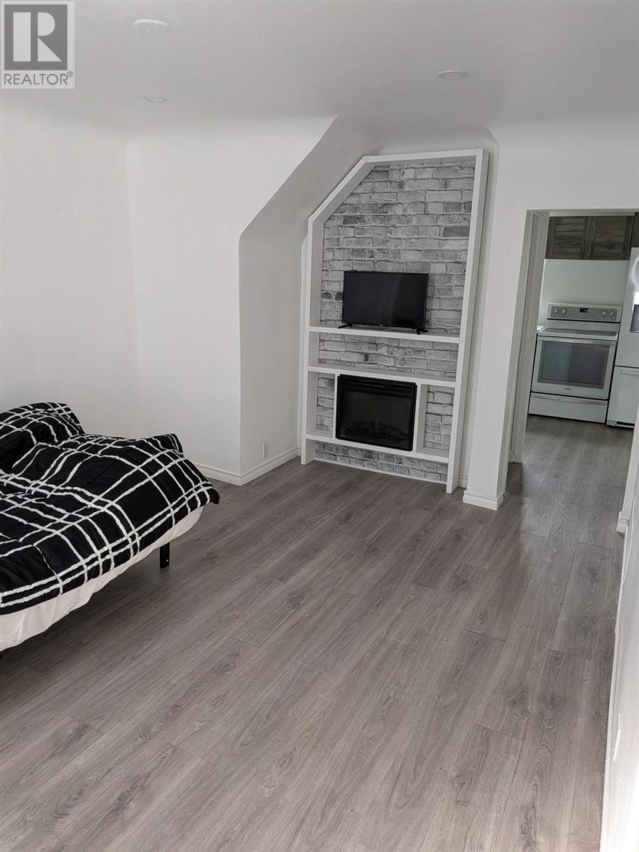 441 Charles ST - 2