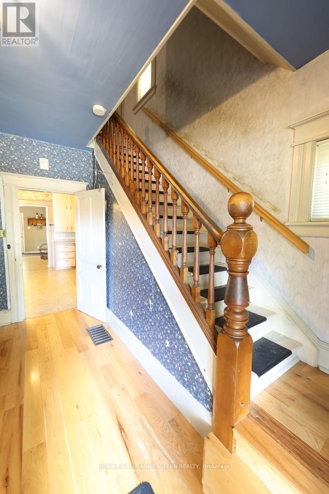 23 King Street East — photo 26