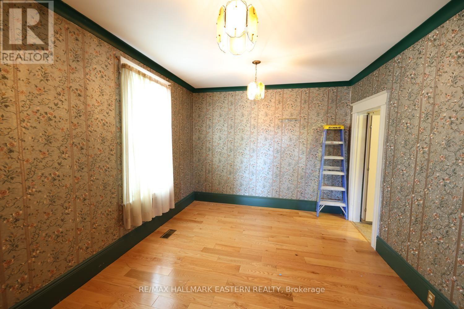 23 King Street East — photo 30