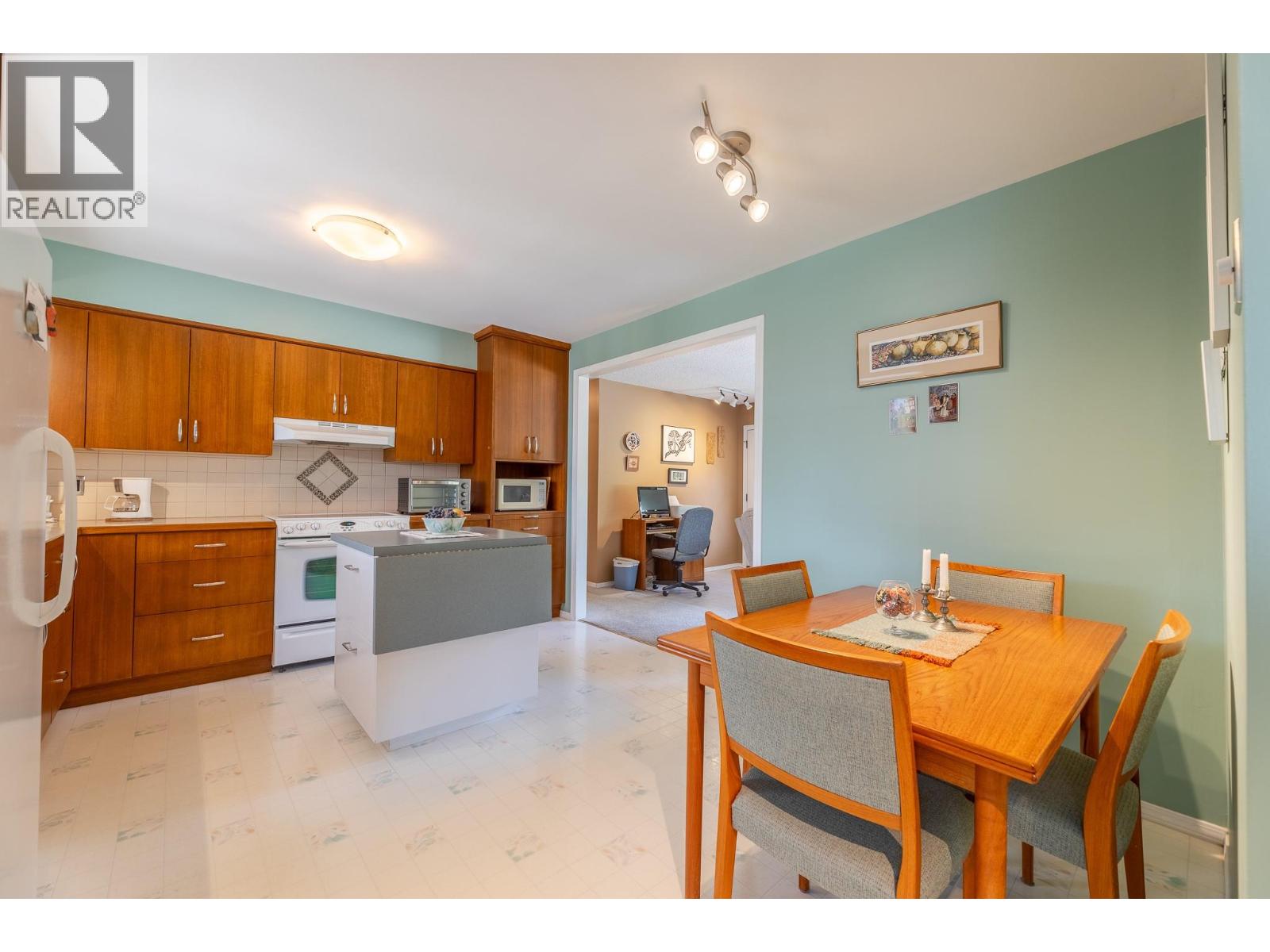12409 Wright Avenue - 15