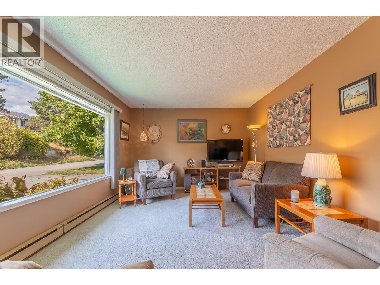  12409 Wright Avenue, Summerland