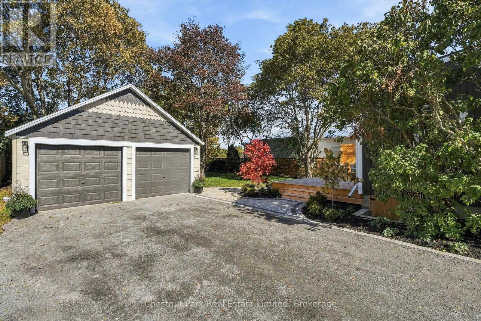 372 Main Street, Prince Edward County, ON photo 40