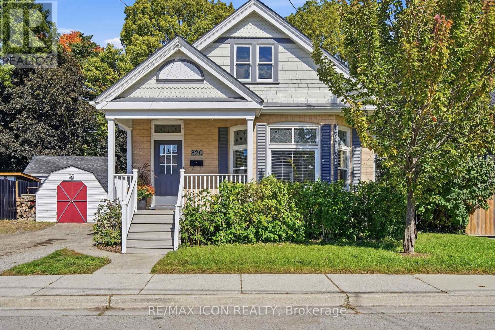 820 STEDWELL STREET - 1