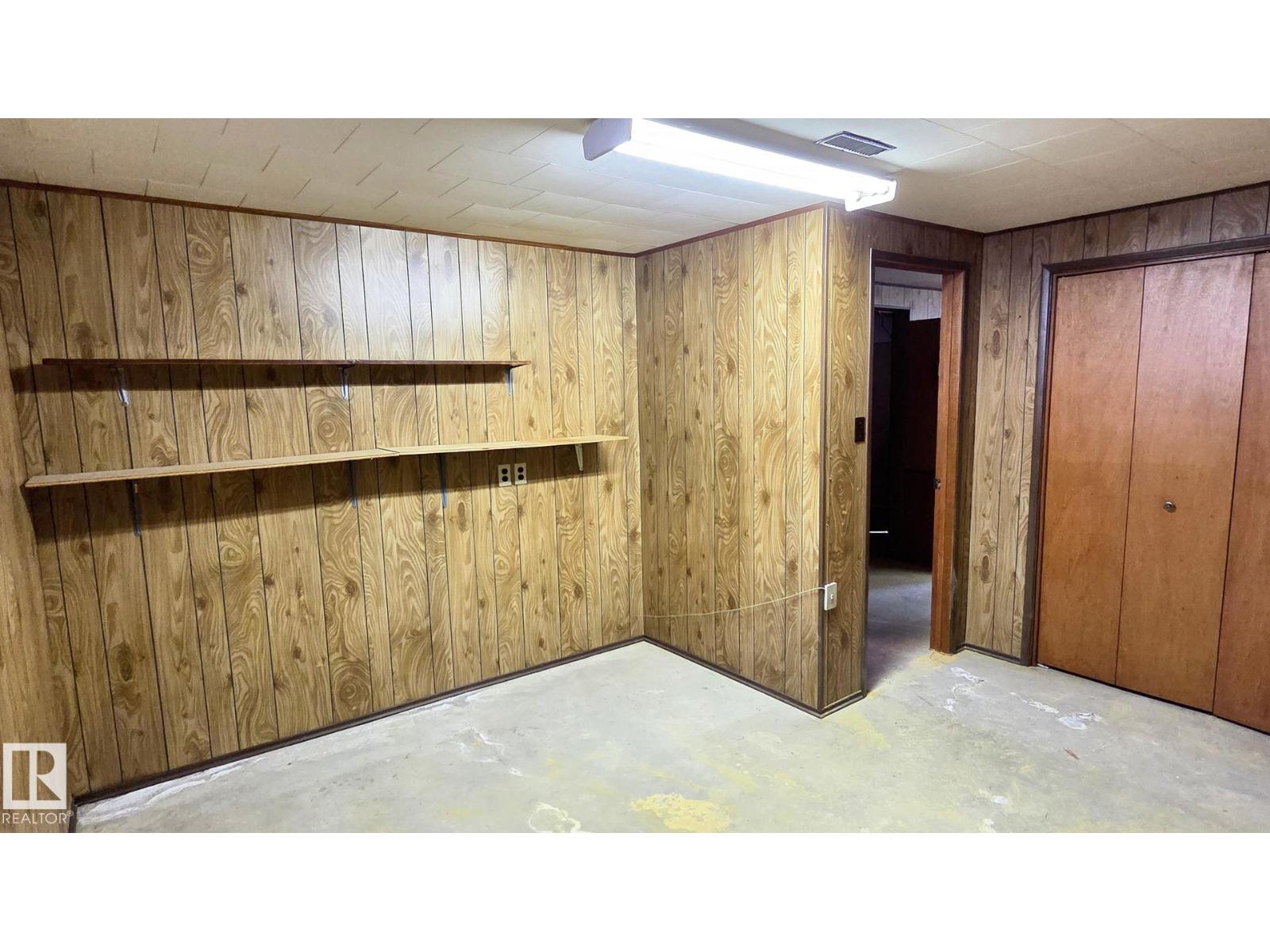 5517 49 ST - Image 14