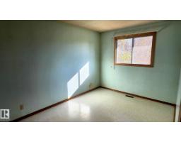 Laundry room - 5517 49 St, Vegreville, AB T9C1G5 Photo 8