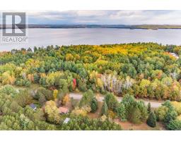 2909 Round Lake Road, Killaloe, Hagarty And Richards, ON K0J2J0 Photo 17