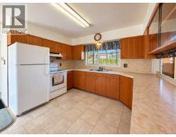 Kitchen - 2433 5th Ave, Port Alberni, BC V9Y2G6 Photo 9