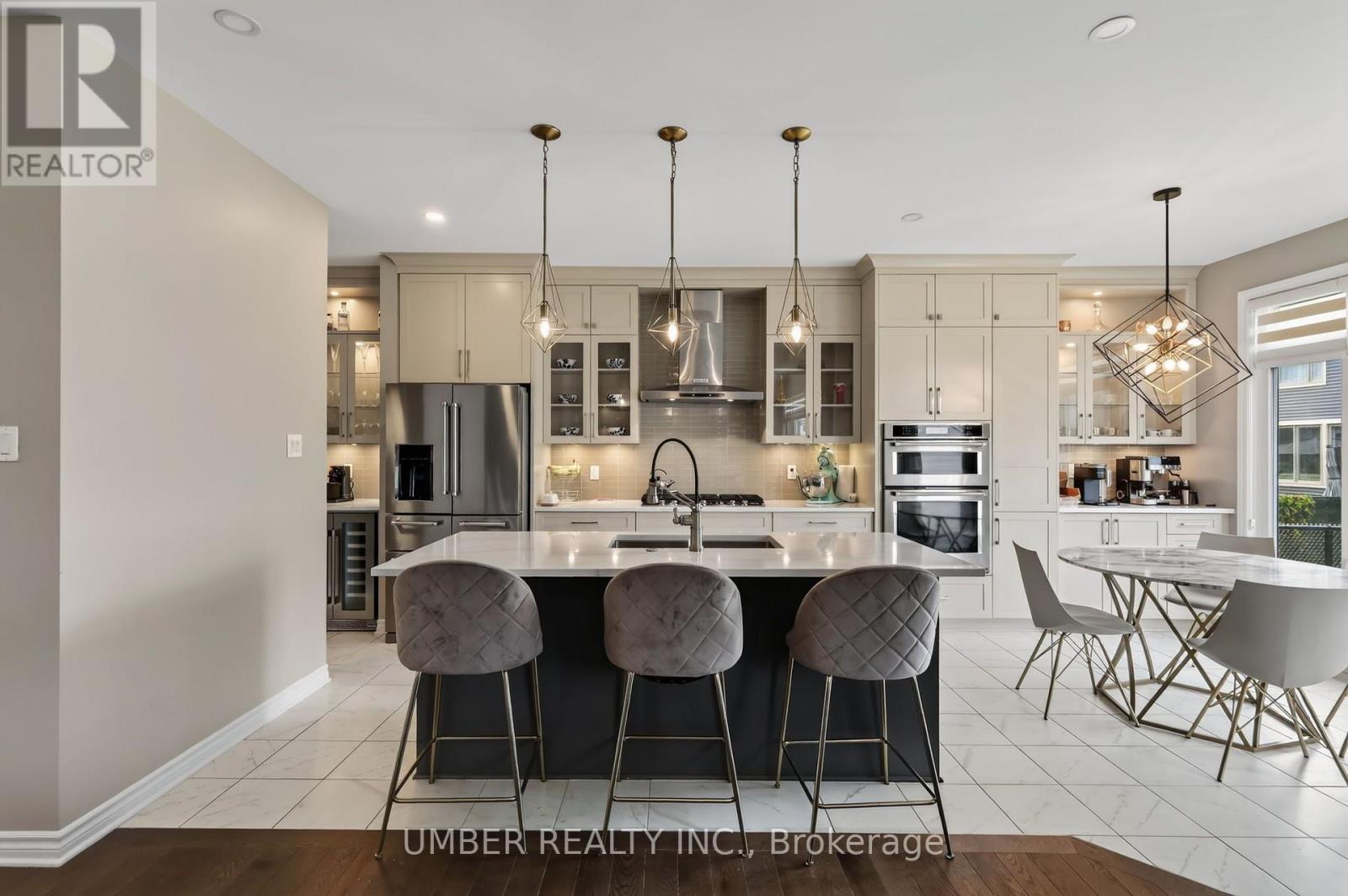 256 TROLLIUS WAY - 12