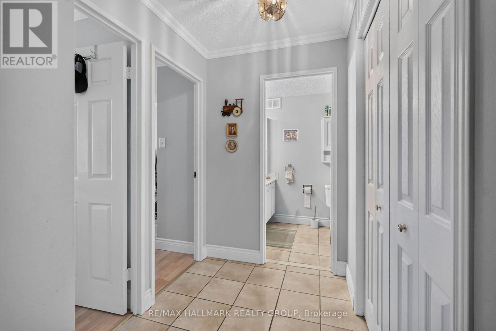 #114 1485 BASELINE ROAD - Image 25