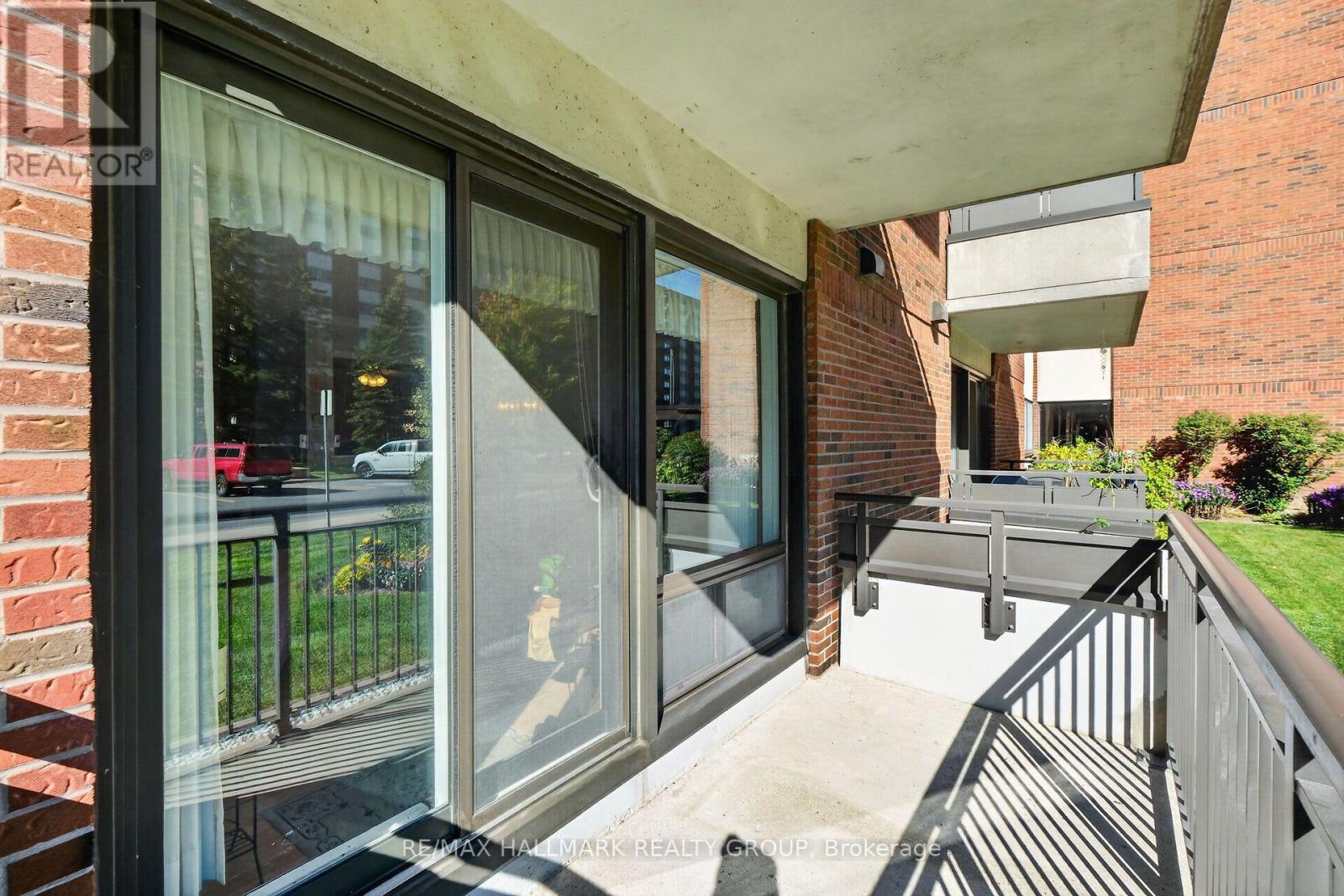 #114 1485 BASELINE ROAD - 33