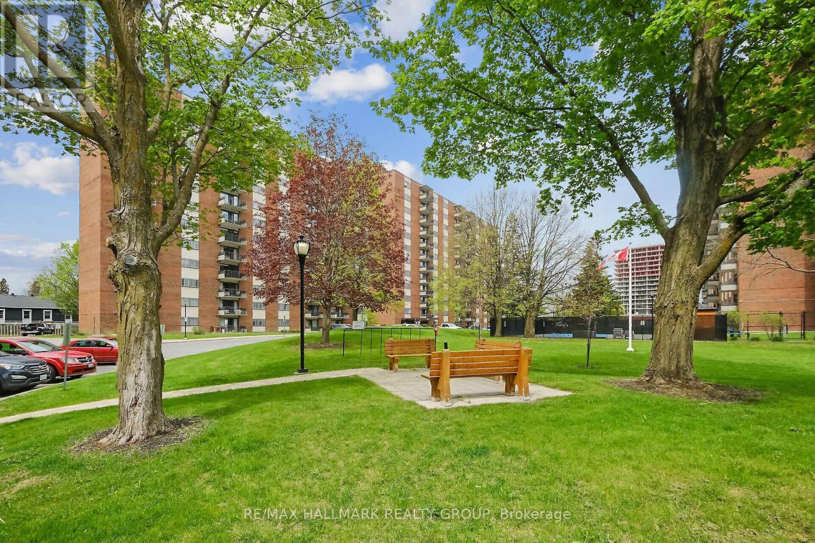#114 1485 BASELINE ROAD - 42