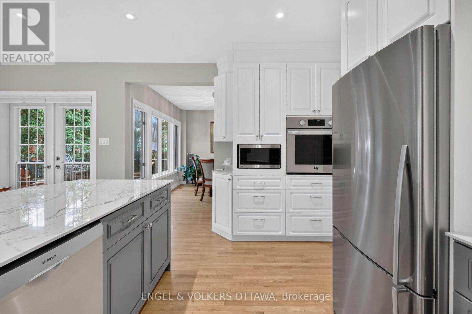628 BYRON AVENUE - Image 16