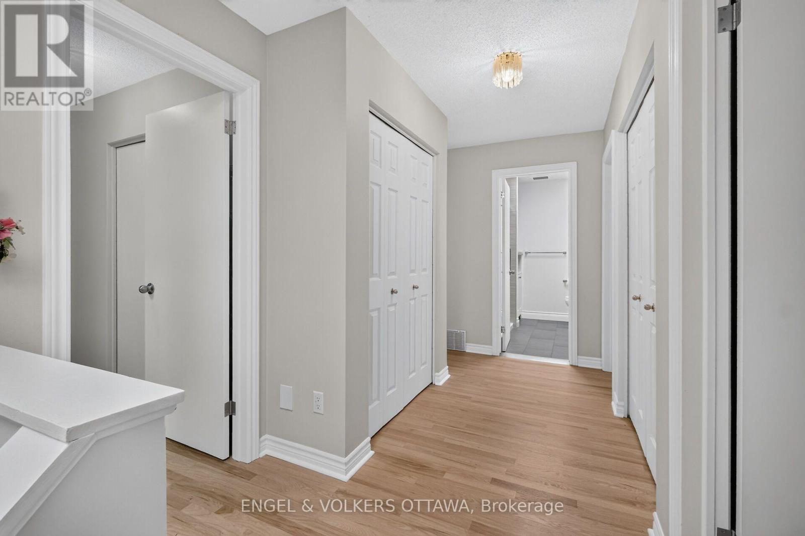 628 BYRON AVENUE - Image 25