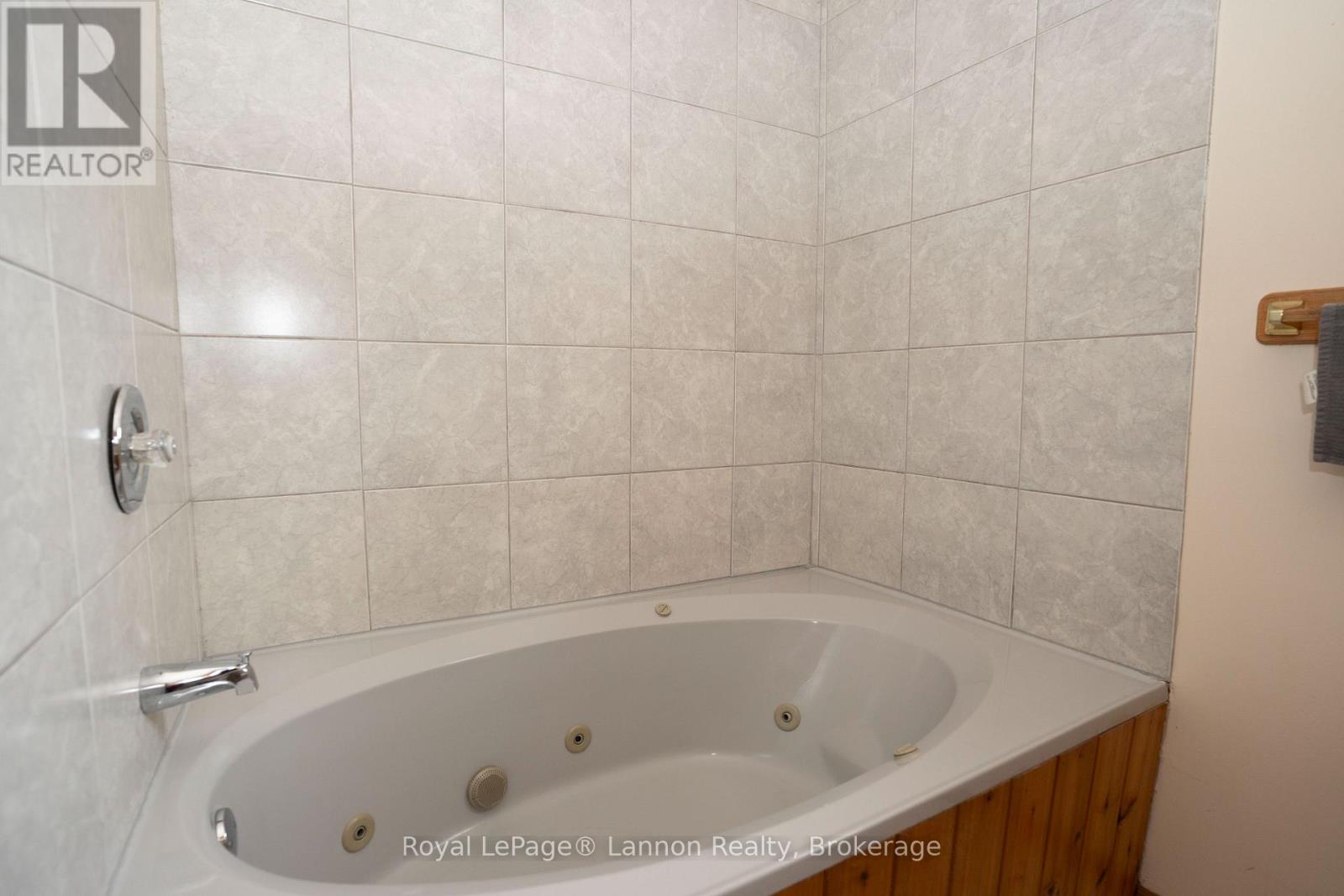 101 SUNCREST PLACE - Image 24