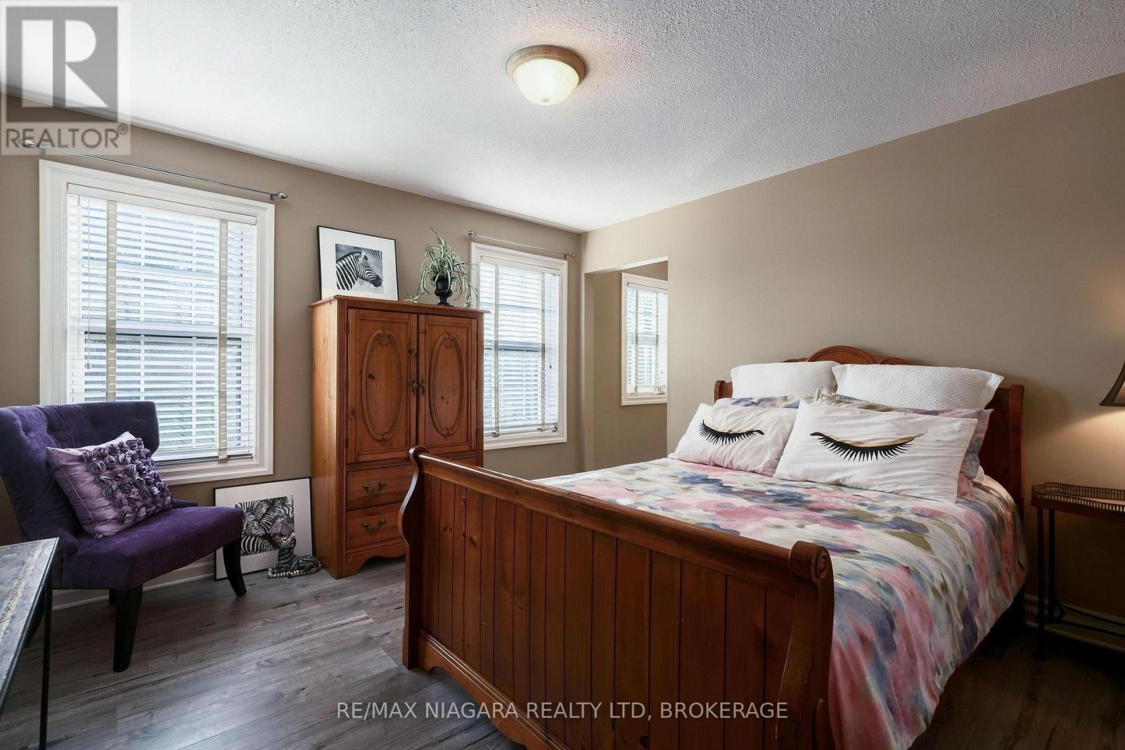 655 CHARLOTTE STREET - Image 25
