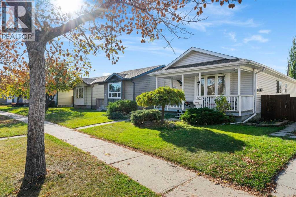 921 Erin Woods Drive SE, Calgary