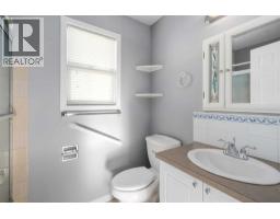 921 Erin Woods Drive SE - photo 16