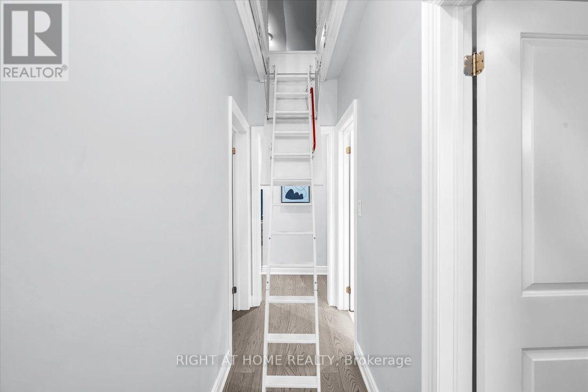 176 Burk Street — photo 27