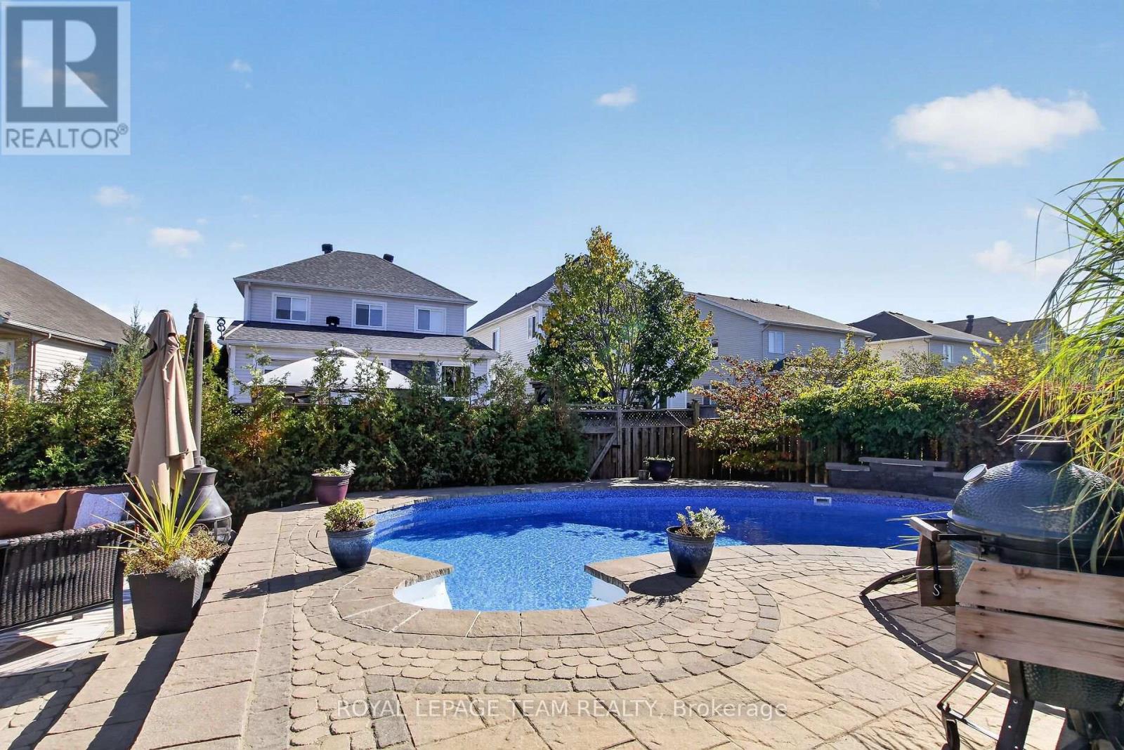 127 COYOTE CRESCENT - 46