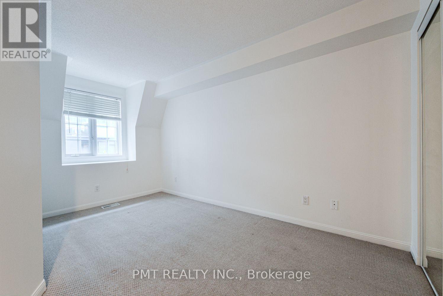 11 Niagara Street — photo 24