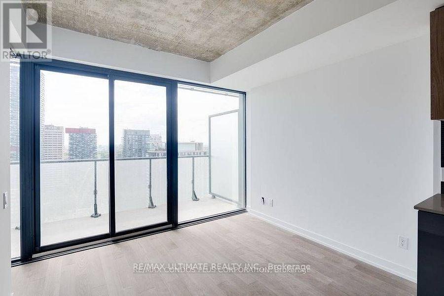 161 Roehampton Avenue — photo 22