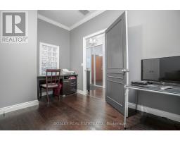 1105 - 7 King Street E, Toronto, ON M5C3C5 Photo 12