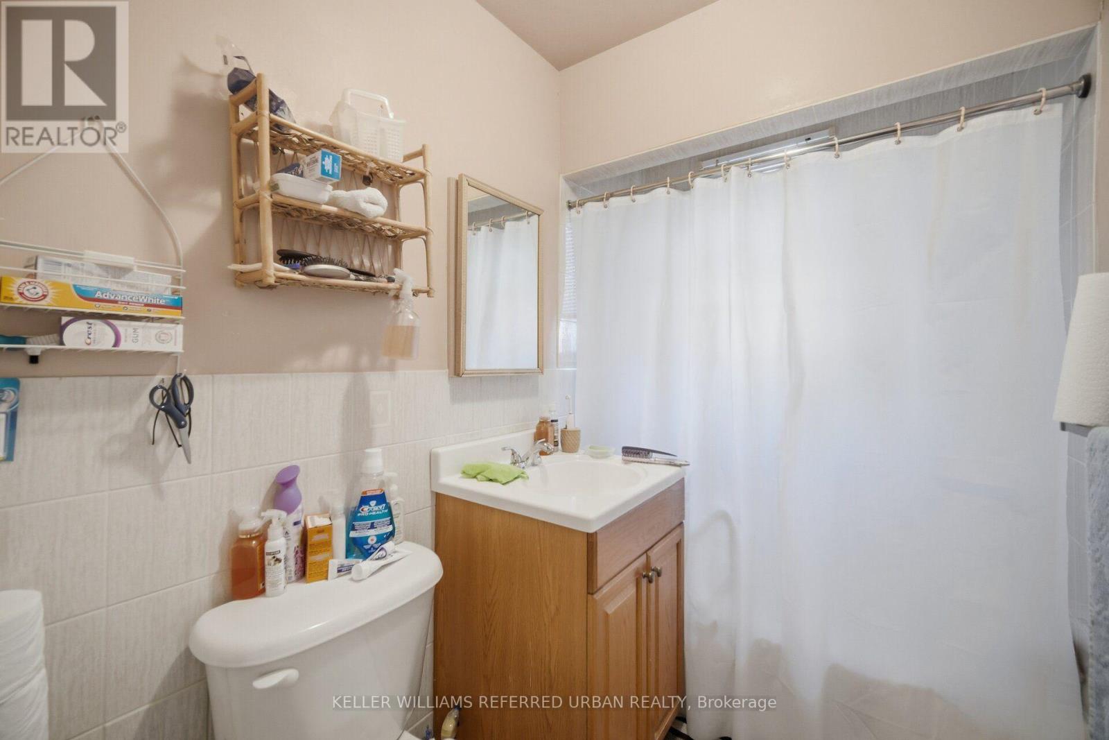 14 Verwood Avenue, Toronto, ON photo 12